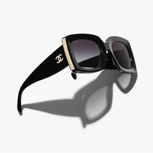 CHANEL Black Sunglasses